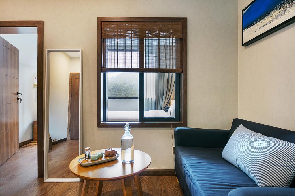 Hangzhou Puyu Travelling With Hotel Exteriör bild