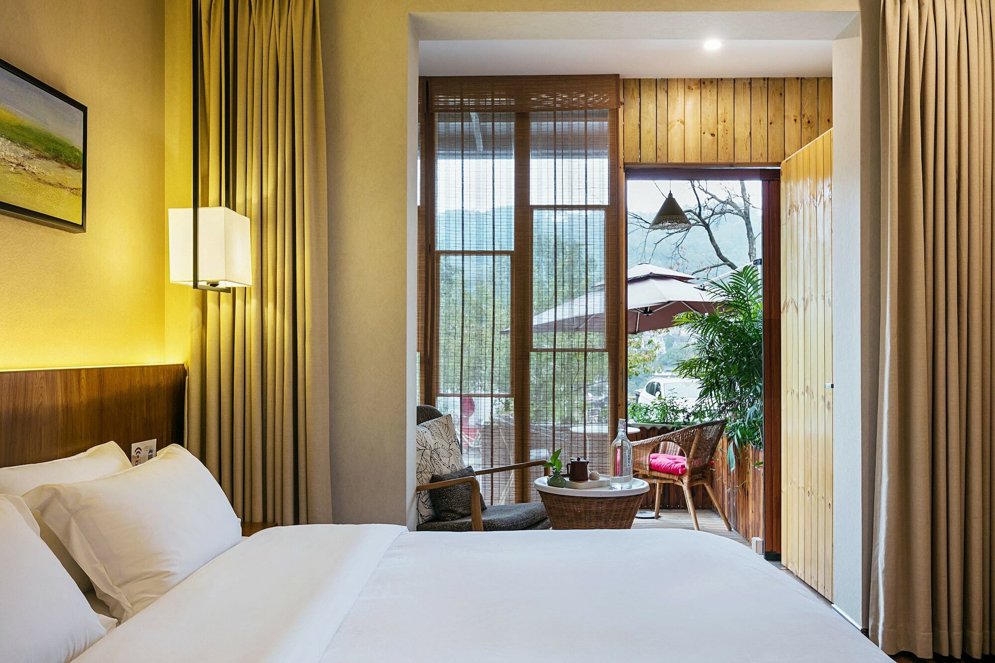 Hangzhou Puyu Travelling With Hotel Exteriör bild